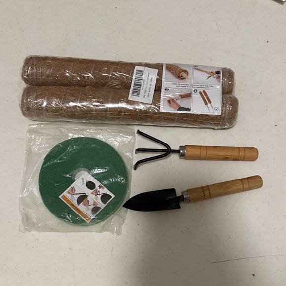 Source Unknown Other - 🪴🪏NWT Monstera Houseplant Gardening Tool Set w/reusable Velcro roll Moss Poles